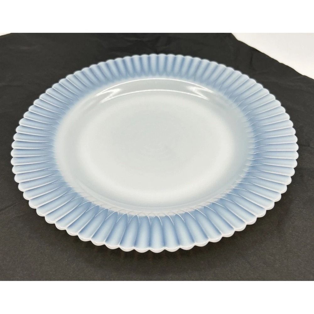 Vintage MacBeth Evans Petalware Monax 9" Dinner Plate White Opalescent Excellent